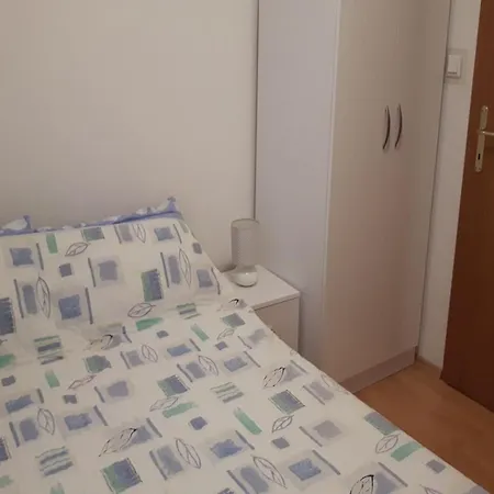 Apartment Kate - 20m From The *